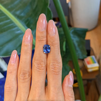 4.08 Ct. Blue Sapphire from Ceylon (Sri Lanka) Life Style