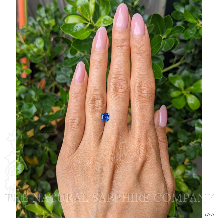 1.01 Ct. Blue Sapphire from Ceylon (Sri Lanka)