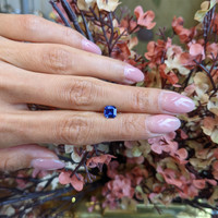 1.09 Ct. Blue Sapphire from Ceylon (Sri Lanka) Life Style