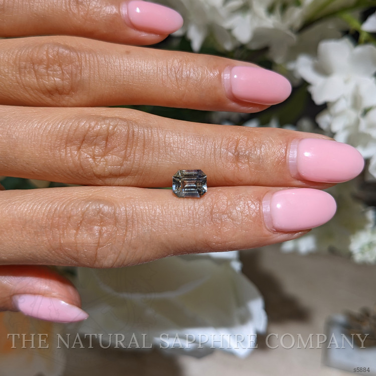 2.14 Ct. Bi Color Sapphire from Ceylon (Sri Lanka)