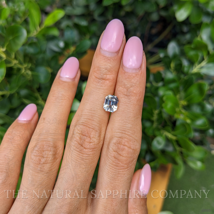 2.58 Ct. Bi Color Sapphire from Ceylon (Sri Lanka)
