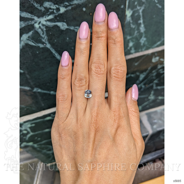 2.58 Ct. Bi Color Sapphire from Ceylon (Sri Lanka)