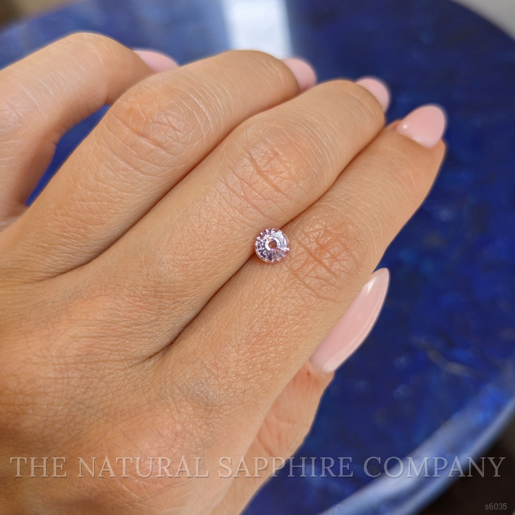 0.61 Ct. Pink Sapphire from Ceylon (Sri Lanka)