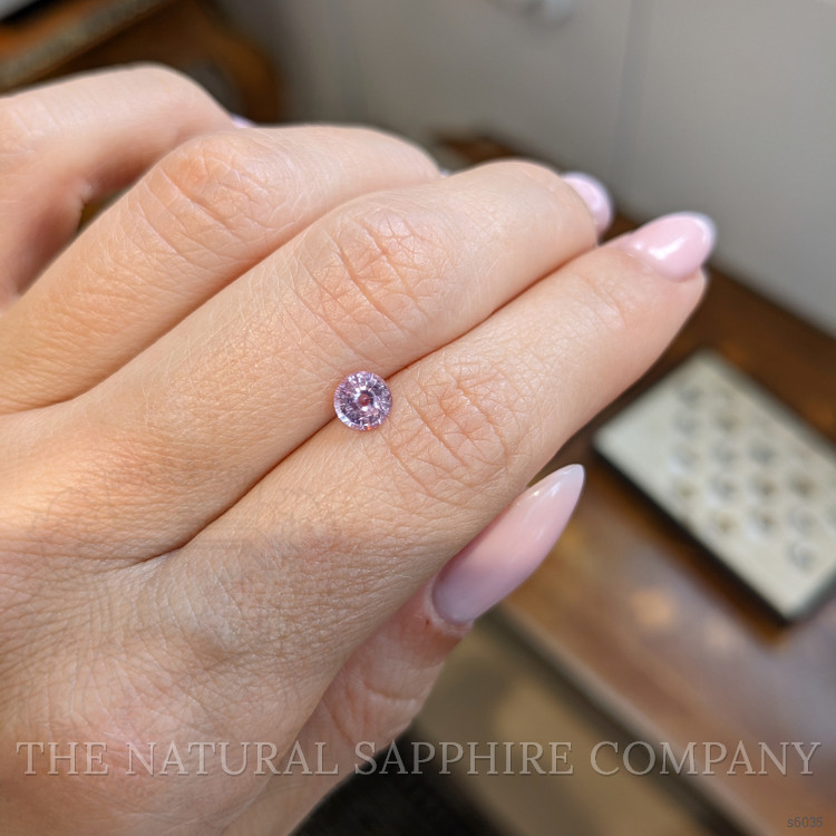 0.61 Ct. Pink Sapphire from Ceylon (Sri Lanka)
