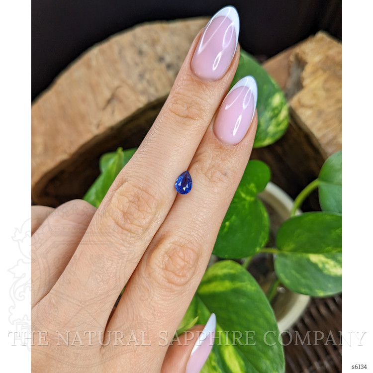 0.96 Ct. Blue Sapphire from Ceylon (Sri Lanka)