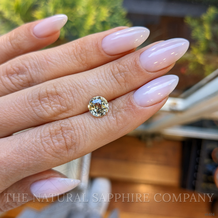 2.16 Ct. Bi Color Sapphire from Ceylon (Sri Lanka)