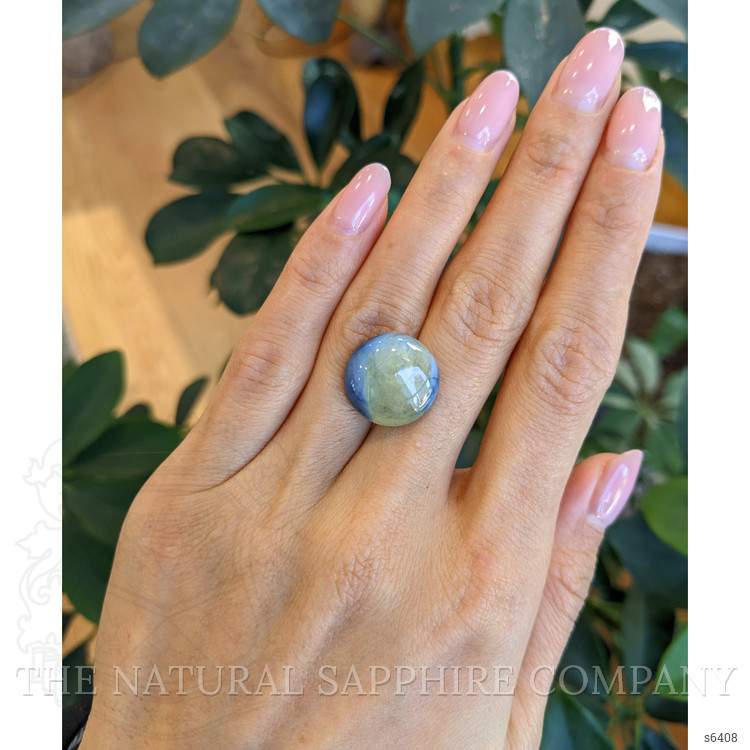 17.80 Ct. Bi Color Cabochon Sapphire from Ceylon (Sri Lanka)