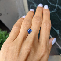 1.33 Ct. Blue Sapphire from Ceylon (Sri Lanka) Life Style