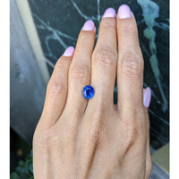 3.17 Ct. Blue Sapphire from Madagascar Life Style