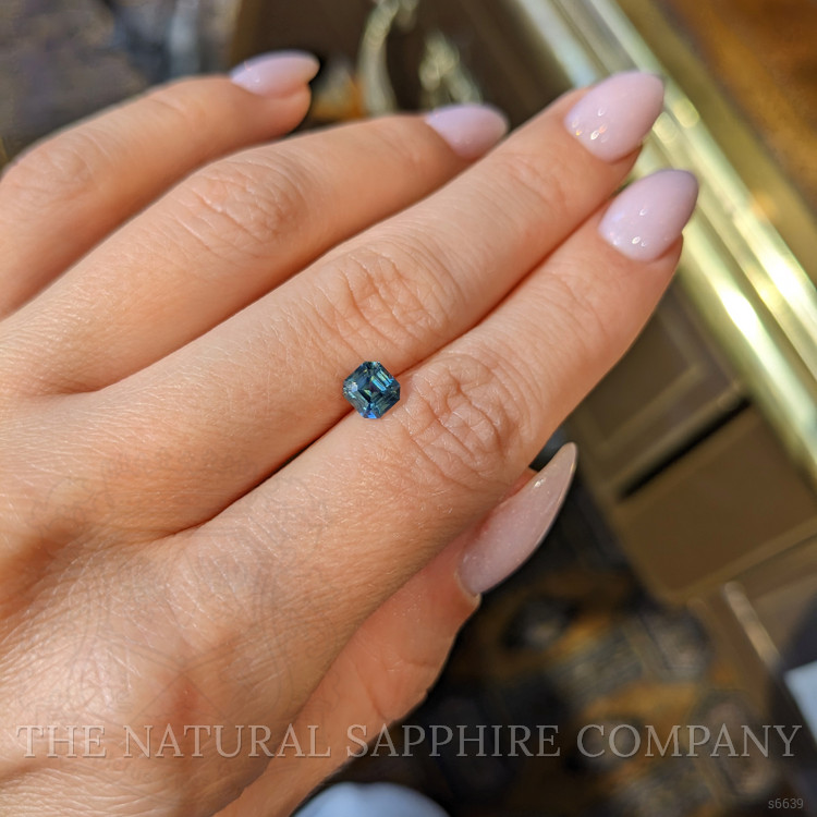 1.07 Ct. Greenish Blue Sapphire from Ceylon (Sri Lanka)