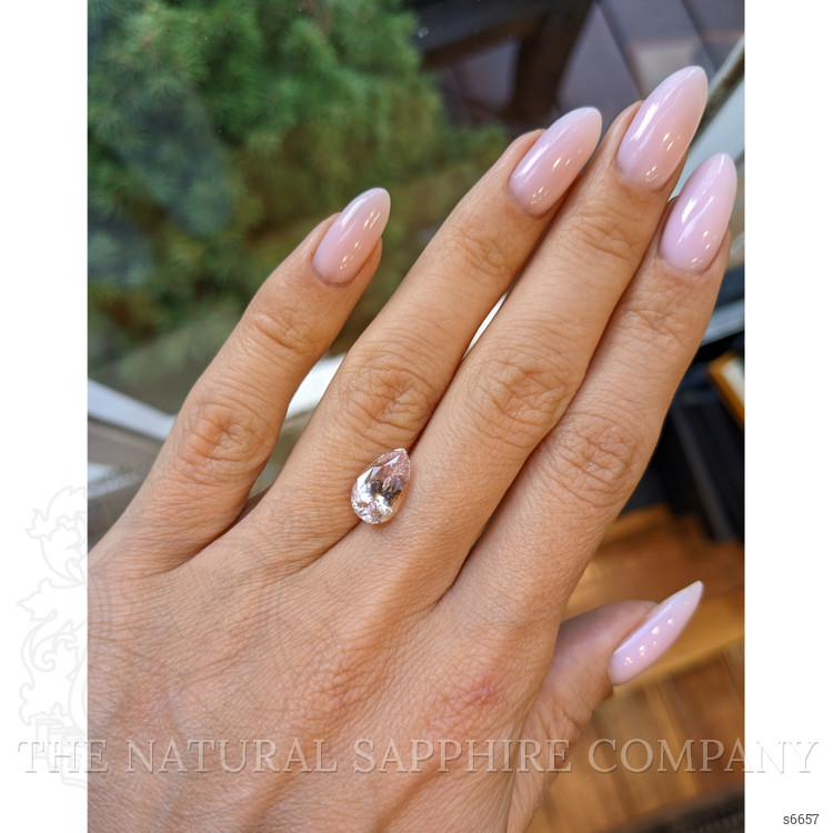 3.29 Ct. Pink Sapphire from Ceylon (Sri Lanka)