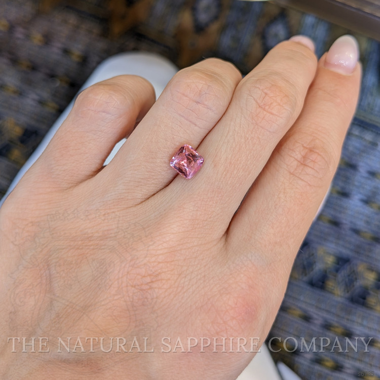 1.56 Ct. Pink Sapphire from Ceylon (Sri Lanka)
