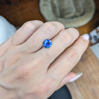 1.67 Ct. Purplish Blue Sapphire from Ceylon (Sri Lanka) Life Style