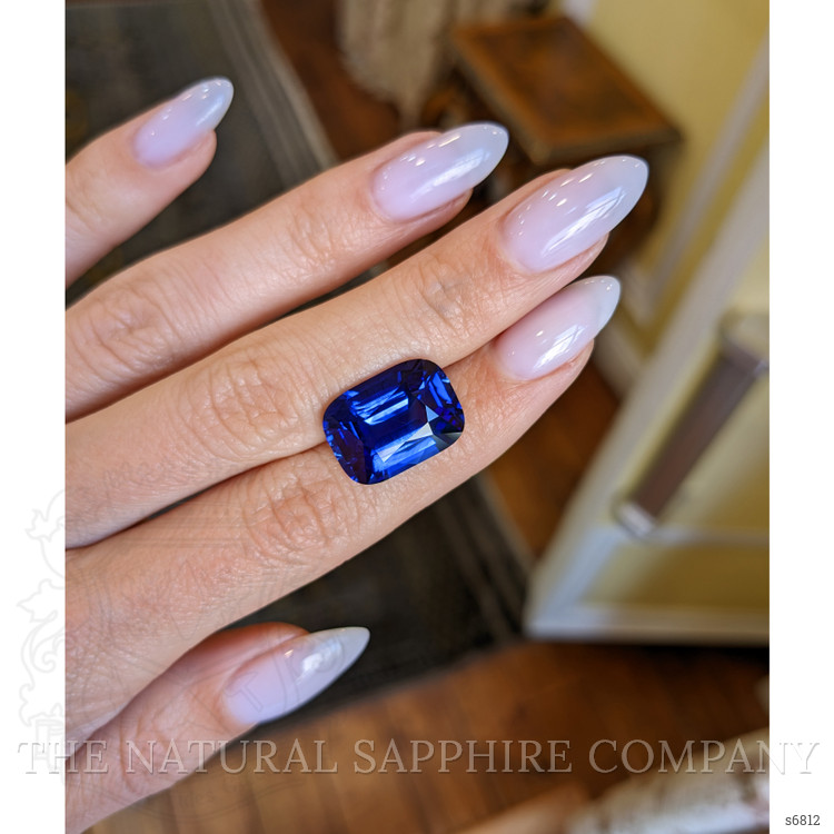 19.35 Ct. Blue Sapphire from Ceylon (Sri Lanka)