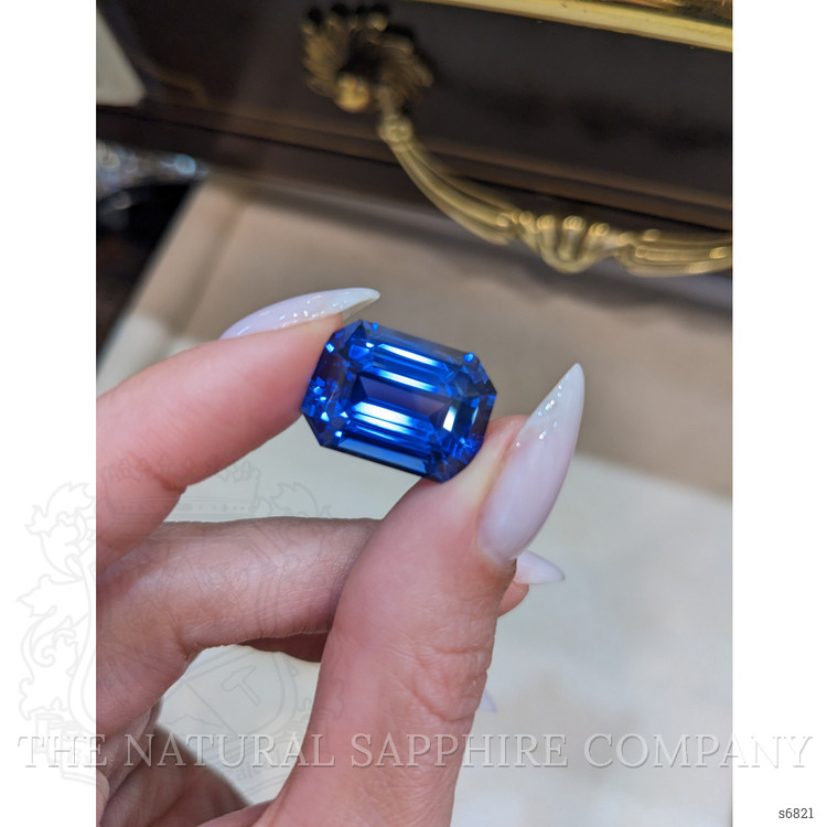 22.39 Ct. Blue Sapphire from Ceylon (Sri Lanka)