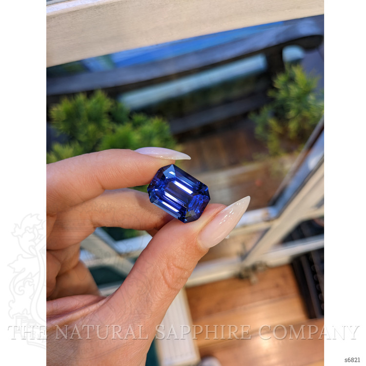 22.39 Ct. Blue Sapphire from Ceylon (Sri Lanka)