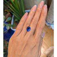 5.46 Ct. Blue Sapphire from Ceylon (Sri Lanka) Life Style