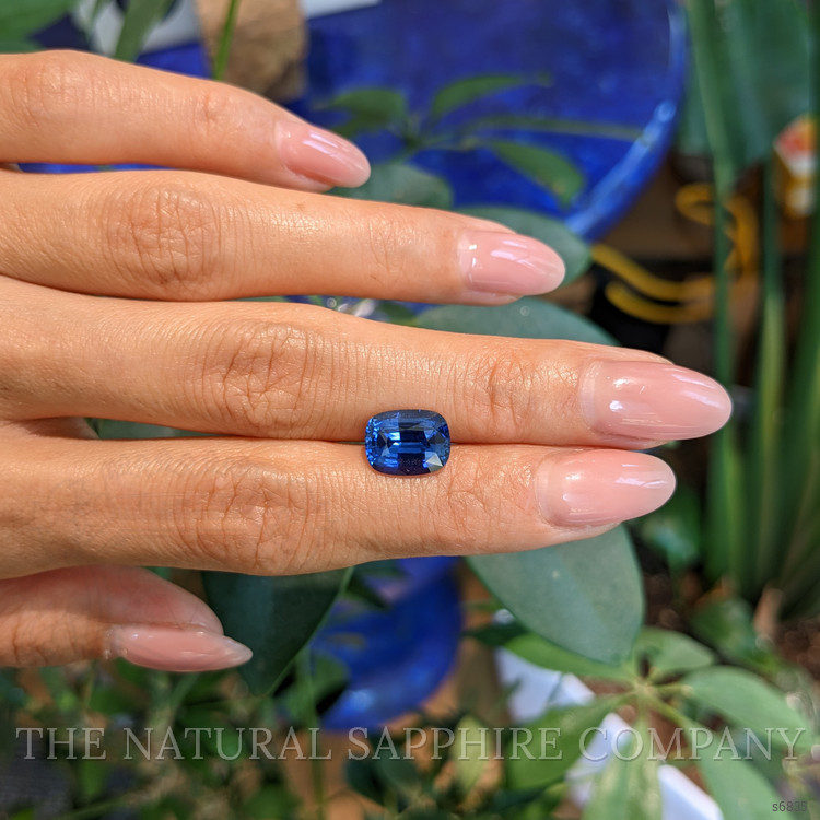 4.20 Ct. Blue Sapphire from Ceylon (Sri Lanka)