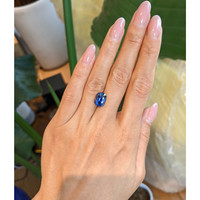 4.20 Ct. Blue Sapphire from Ceylon (Sri Lanka) Life Style
