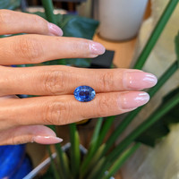 5.18 Ct. Blue Sapphire from Ceylon (Sri Lanka) Life Style