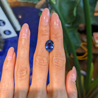 5.18 Ct. Blue Sapphire from Ceylon (Sri Lanka) Life Style