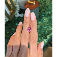 3.07 Ct. Pink Sapphire from Ceylon (Sri Lanka) Life Style