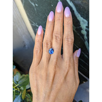3.25 Ct. Blue Sapphire from Ceylon (Sri Lanka) Life Style