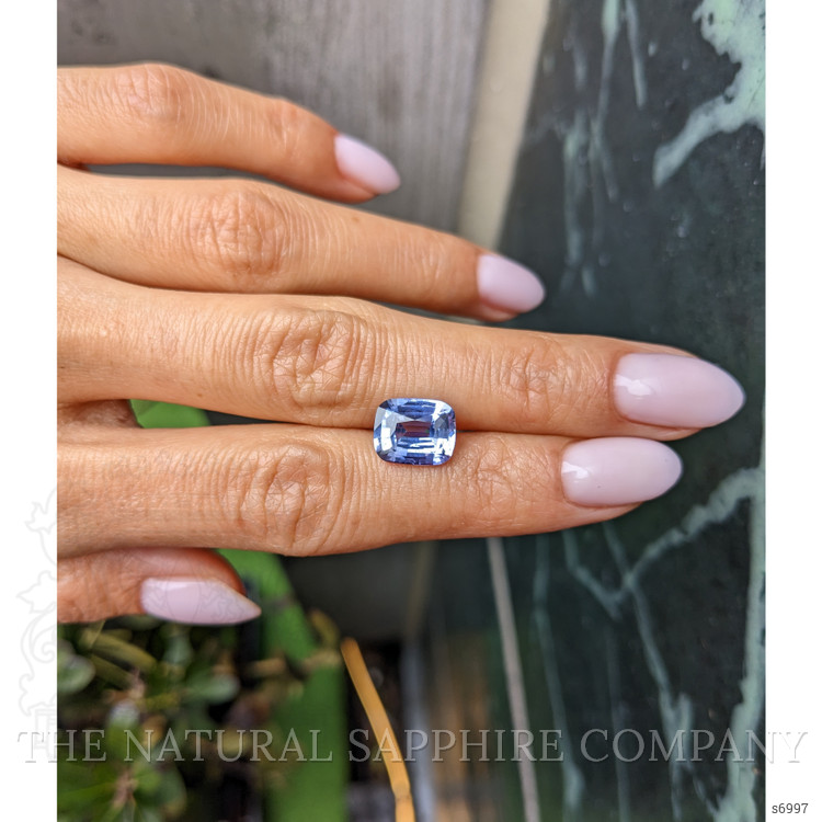 4.06 Ct. Violet Sapphire from Ceylon (Sri Lanka)