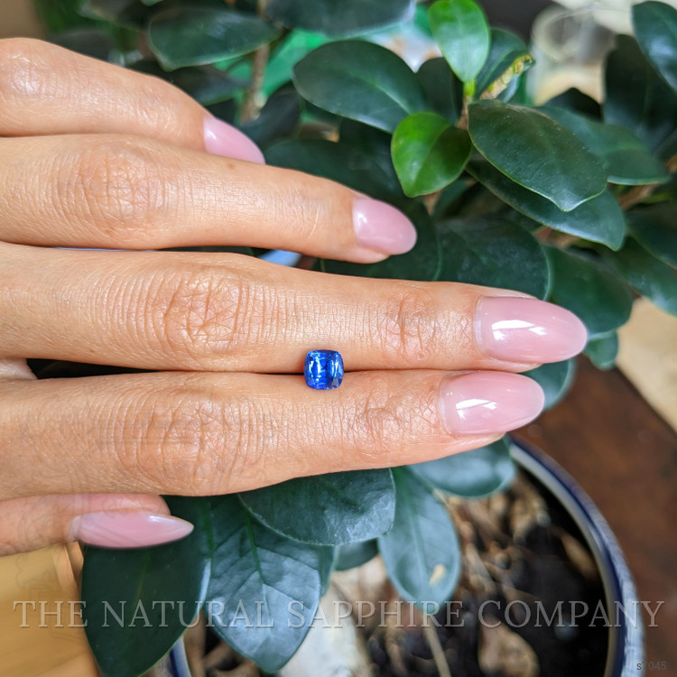 1.21 Ct. Blue Sapphire from Ceylon (Sri Lanka)