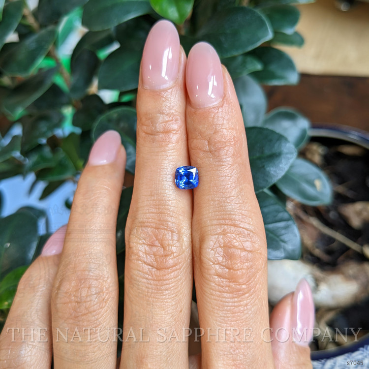 1.21 Ct. Blue Sapphire from Ceylon (Sri Lanka)