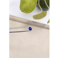 0.90 Ct. Blue Sapphire from Ceylon (Sri Lanka) Life Style