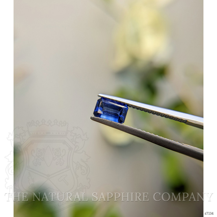 1.06 Ct. Blue Sapphire from Ceylon (Sri Lanka)
