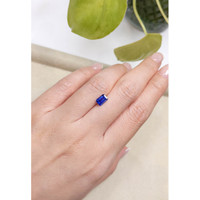 1.06 Ct. Blue Sapphire from Ceylon (Sri Lanka) Life Style