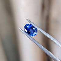 1.21 Ct. Blue Sapphire from Ceylon (Sri Lanka) Life Style