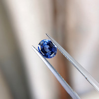 1.00 Ct. Blue Sapphire from Ceylon (Sri Lanka) Life Style