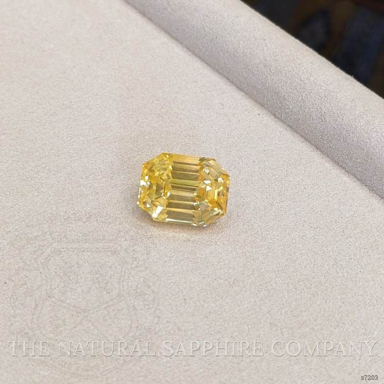 19.13 Ct. Yellow Sapphire from Ceylon (Sri Lanka)