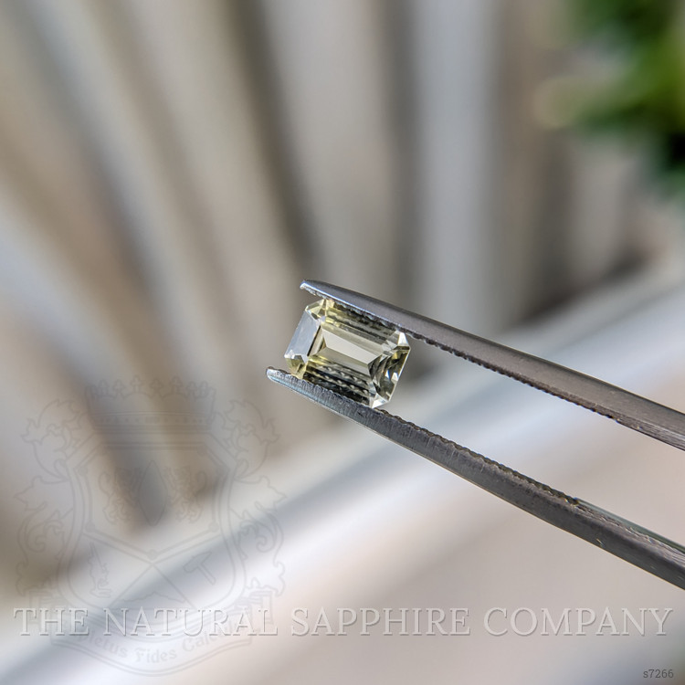 0.97 Ct. Yellow Sapphire from Ceylon (Sri Lanka)
