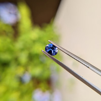 0.43 Ct. Blue Sapphire from Ceylon (Sri Lanka) Life Style