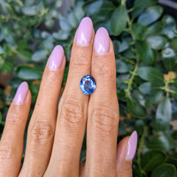 4.30 Ct. Blue Sapphire from Ceylon (Sri Lanka) Life Style