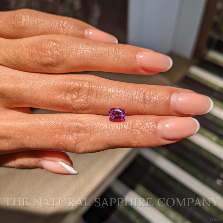 1.61 Ct. Pink Sapphire from Ceylon (Sri Lanka)