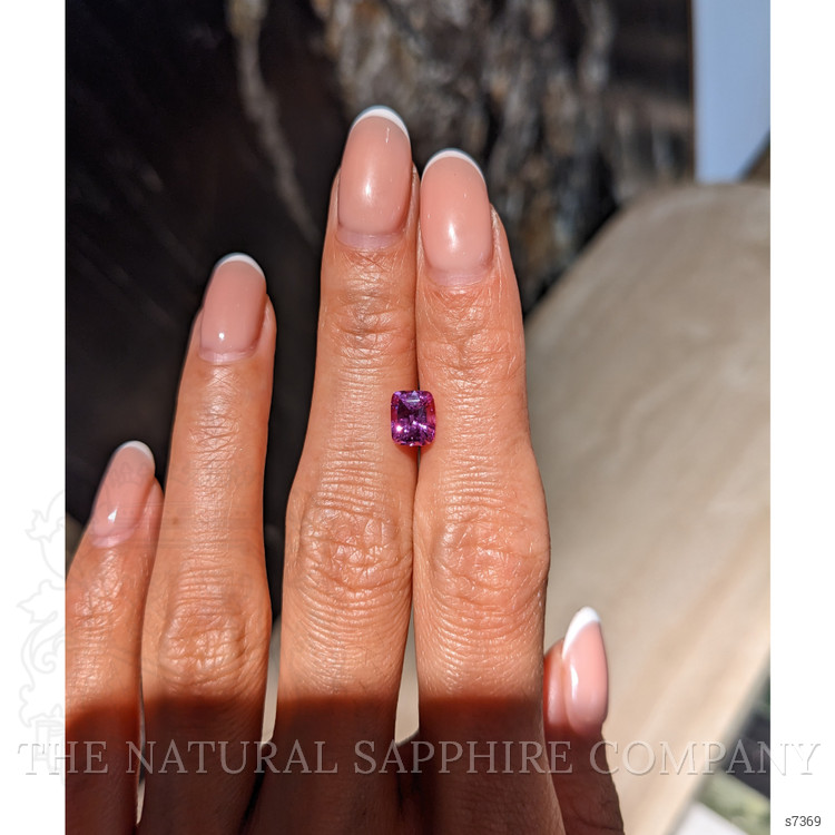 1.61 Ct. Pink Sapphire from Ceylon (Sri Lanka)