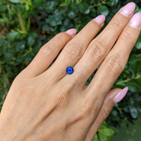 1.14 Ct. Blue Sapphire from Ceylon (Sri Lanka) Life Style