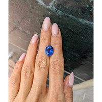 6.14 Ct. Blue Sapphire from Ceylon (Sri Lanka) Life Style