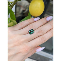 3.40 Ct. Green Sapphire from Ceylon (Sri Lanka) Life Style