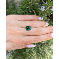 3.40 Ct. Green Sapphire from Ceylon (Sri Lanka) Life Style