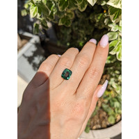 3.40 Ct. Green Sapphire from Ceylon (Sri Lanka) Life Style