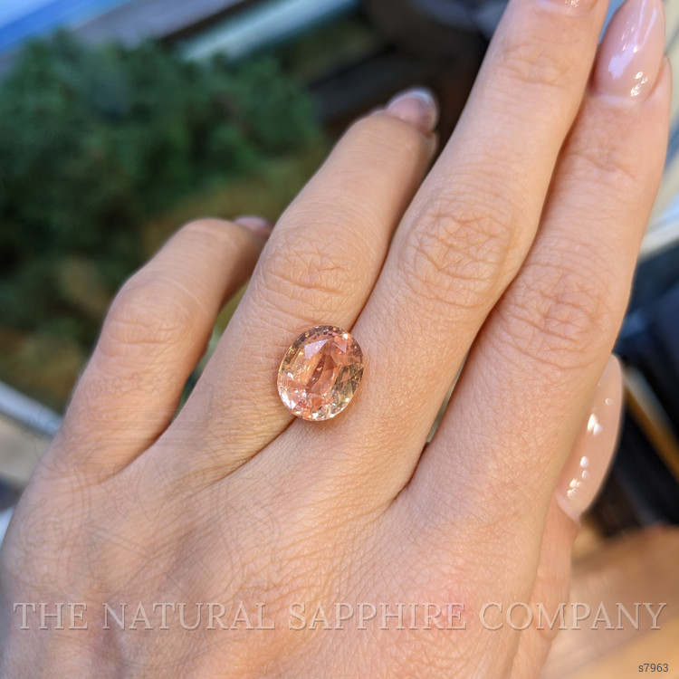 6.04 Ct. Padparadscha Sapphire from Ceylon (Sri Lanka)