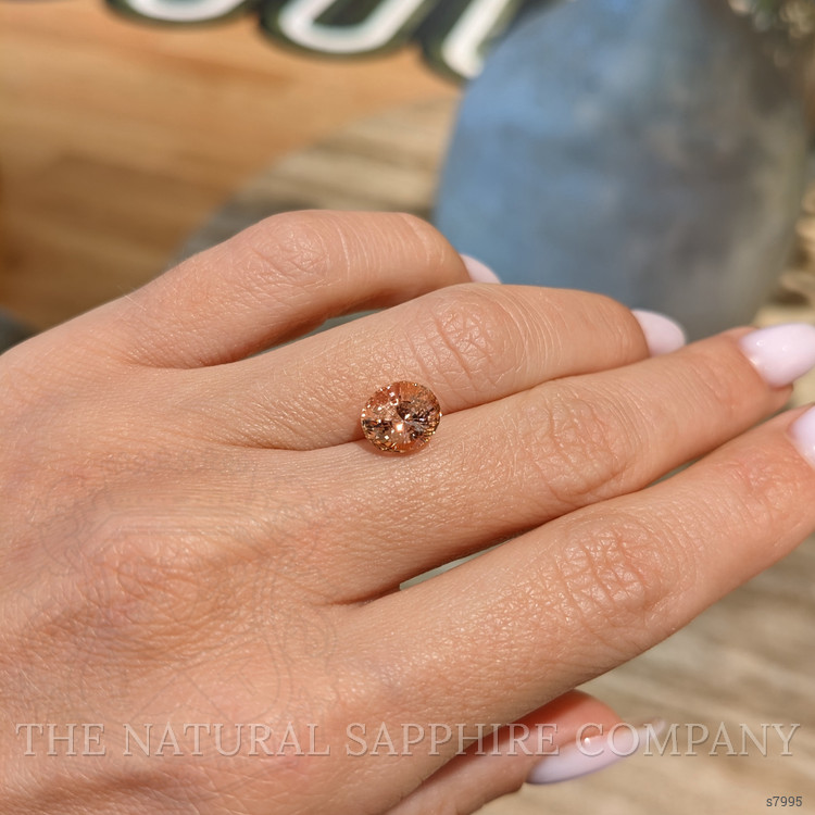 3.02 Ct. Padparadscha Sapphire from Ceylon (Sri Lanka)