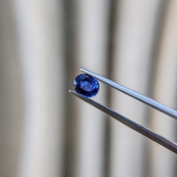 1.09 Ct. Blue Sapphire from Ceylon (Sri Lanka) Life Style