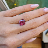 4.05 Ct. Padparadscha Sapphire from Madagascar Life Style